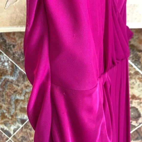 XSCAPE One Shoulder Evening Gown with Jewel Shoulder Embellishment Size 4 - Picture 9 of 13